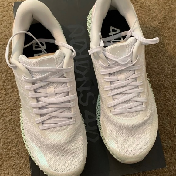 Adidas AlphaEdge 4D men’s 9.5